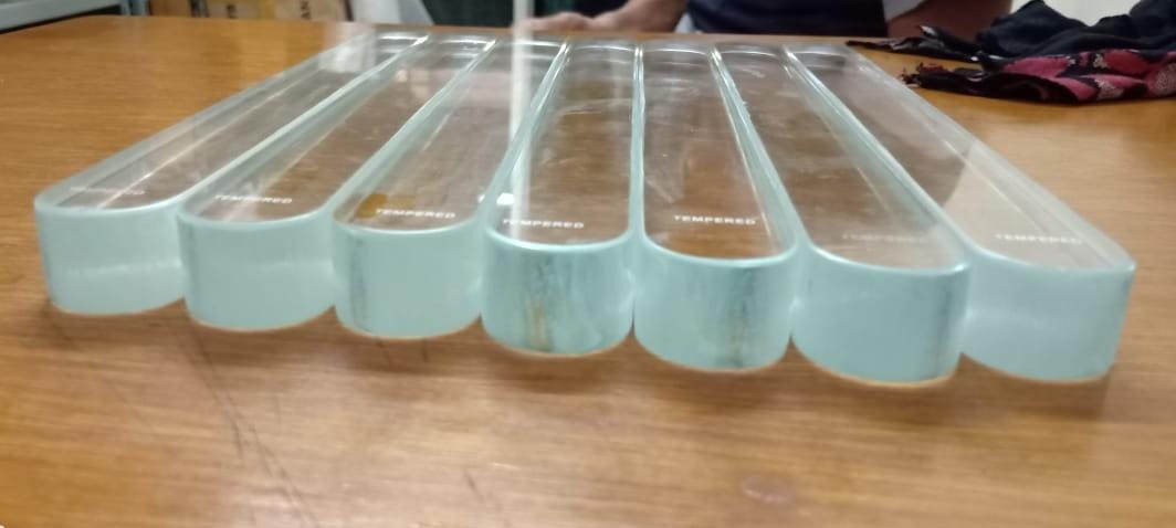 SIGHT GLASS OVAL TEMPERED