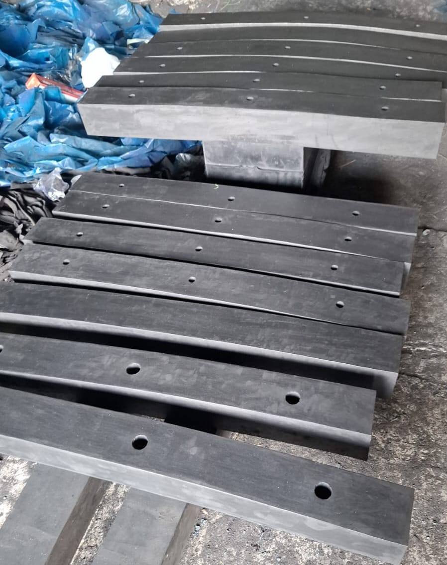 RUBBER LOADING DOCK / RUBER BUMPER