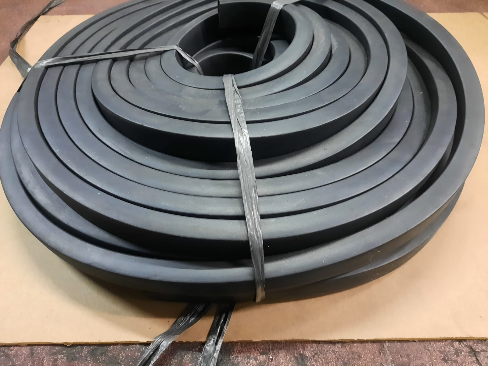 RUBBER SPON STRIP KOTAK